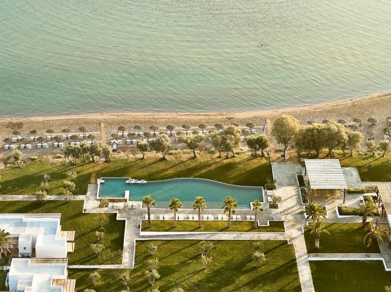 🇬🇷 Casa Marron: „Viskas Įskaičiuota“ 🍽️ su nemokamu Vandens Sportu 💦, Mėlynosios Vėliavos Paplūdimiu 🏖️ ir Nemokamu Apgyvendinimu Vaikams! 🧒