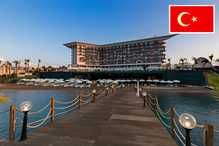 „Mary Hotels“: Kompaktiška prabanga be eilių ar streso, jauki ir vaizdinga paplūdimio platforma 🌊