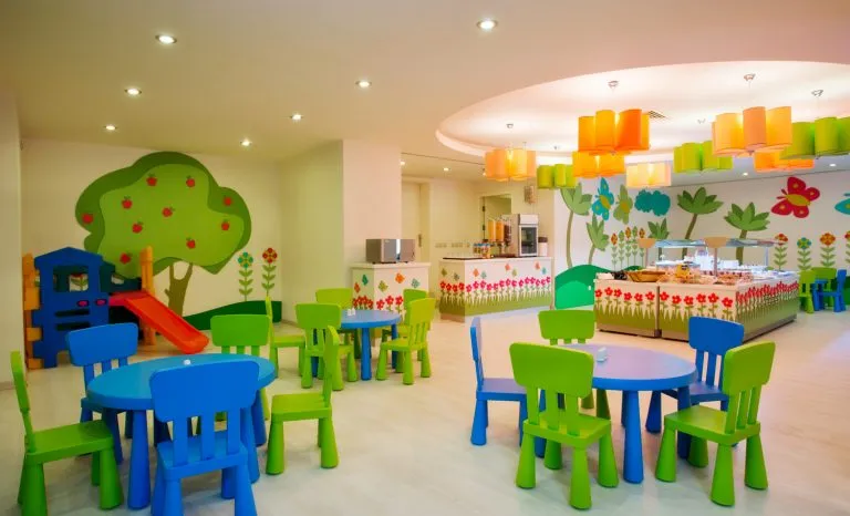Akka hotels antedon vaizdas