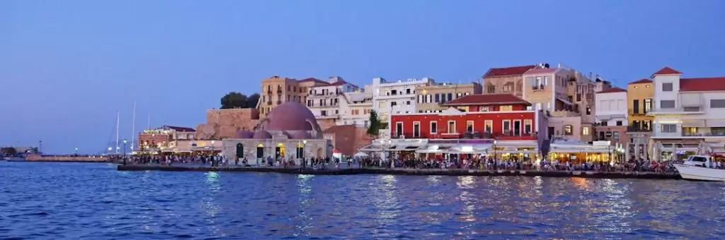 Kelionė į Chania: 10 priežasčių aplankyti