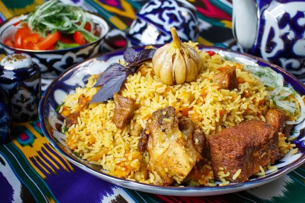 Jungtinių Arabų Emyratų virtuvė: ką paragauti kelionėje