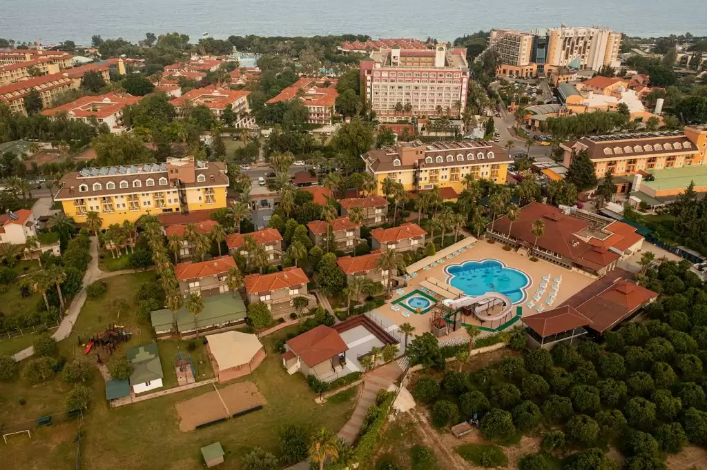MIR AMOR GARDEN RESORT HOTEL — <a href=