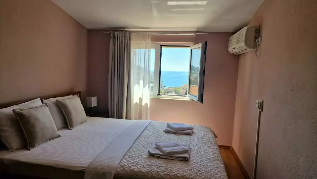 VILA LENA — Juodkalnija, Budva nuotrauka
