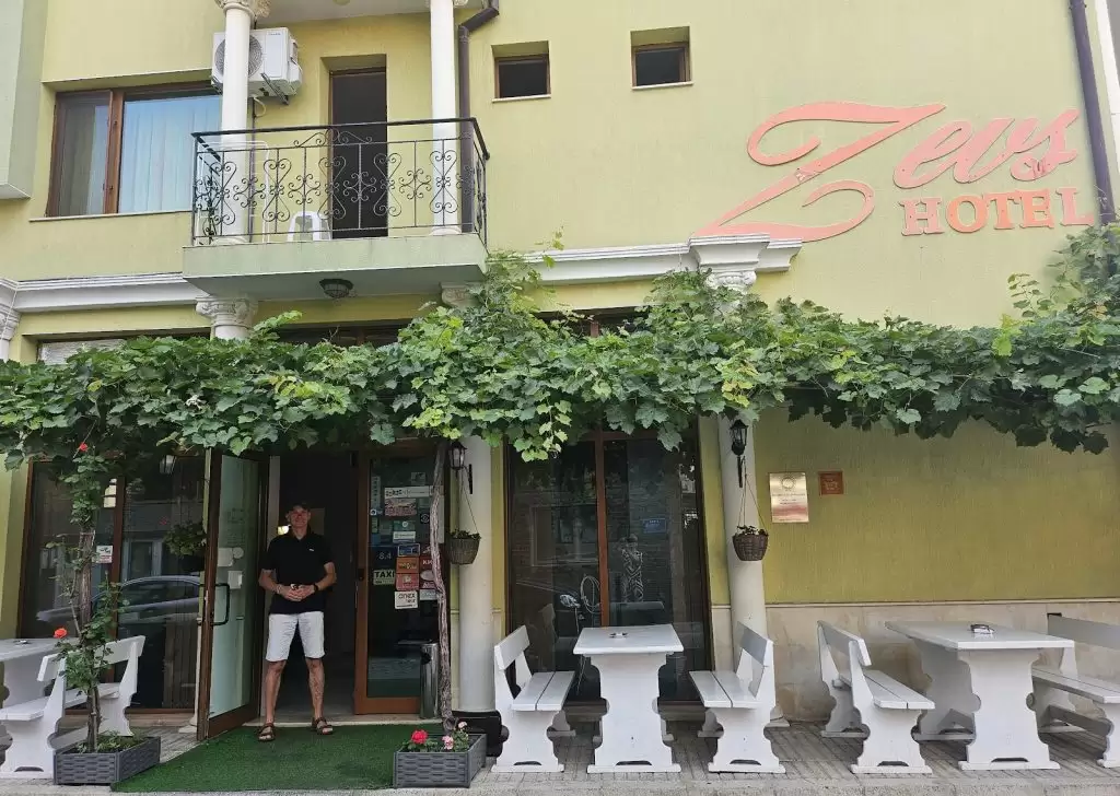 Zeus viešbutis Burgase (Pomorėje) – poilsinės atostogos Bulgarijoje