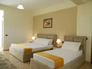 Onorato — Albanija, Vlore nuotrauka
