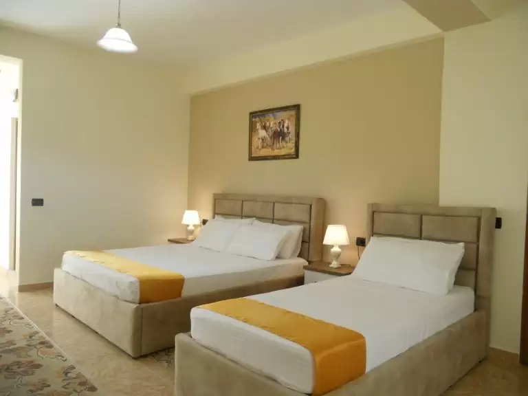 Onorato — Albanija, Vlore nuotrauka