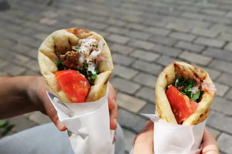 Pigi kelionė į Graikiją: kaip sutaupyti pinigų