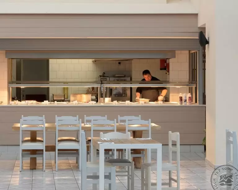 CENTRAL HERSONISSOS HOTEL — Graikija, Heraklionas nuotrauka