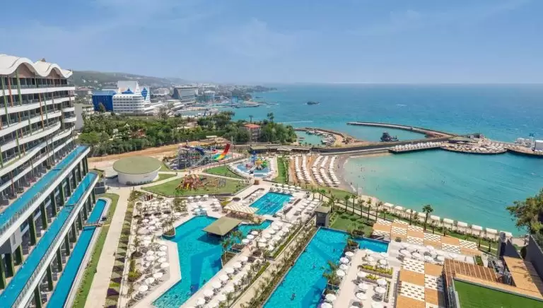 Mylome Luxury Hotel & Resort Alanijoje – prabangios atostogos