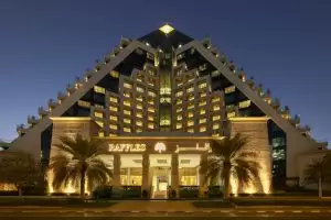 Raffles Dubai — prabangios atostogos Dubajuje 2026