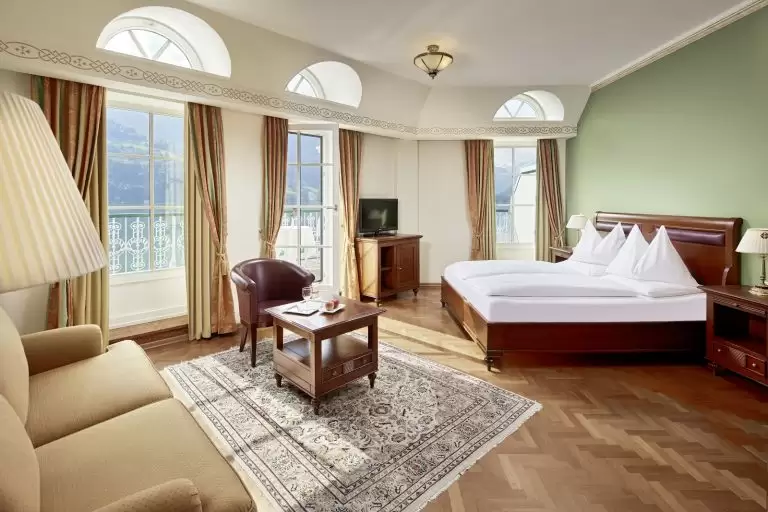 GRAND HOTEL ZELL AM SEE — Austrija, Zell Am See nuotrauka
